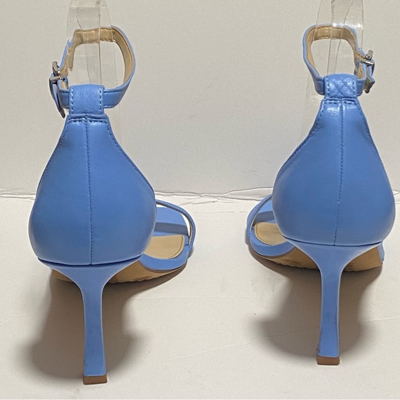 VINCE CAMUTO SANDALS - Picture 6 of 11